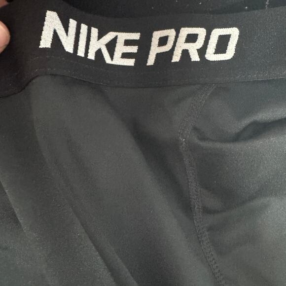Nike Pro Compression Athletic Crop Black Leggings Pants Sm - Picture 3 of 4